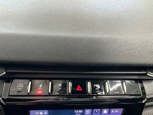 Used 2023 Jeep Grand Cherokee Altitude AWD/4WD image 40