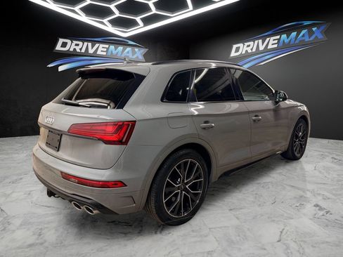 Used 2021 Audi SQ5 Premium Plus w/ Premium Plus Package AWD/4WD image 5