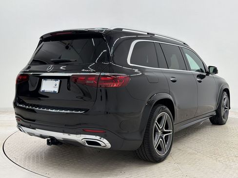Used 2024 Mercedes-Benz GLS 450 4MATIC image 9