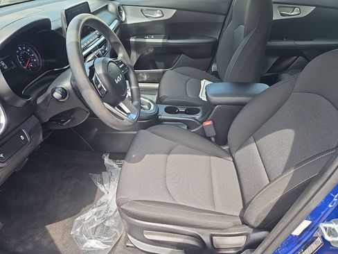 Certified 2023 Kia Forte LXS FWD image 23