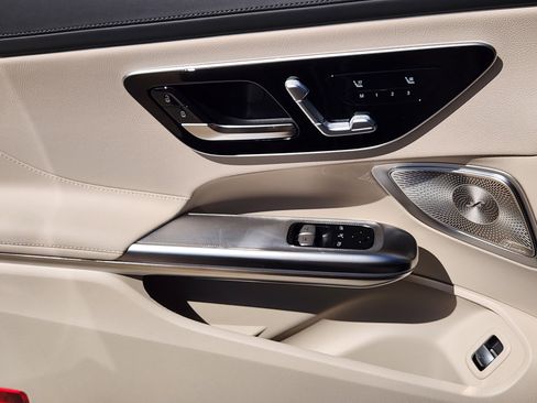 New 2026 Mercedes-Benz CLE 300 4MATIC Coupe image 23