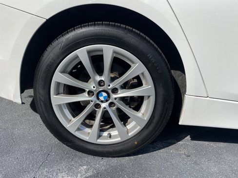 Used 2016 BMW 320i xDrive Sedan w/ Driver Assistance Package AWD/4WD image 26