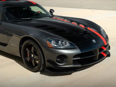 Used 2009 Dodge Viper ACR RWD image 74