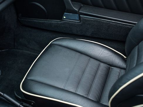 Used 1989 Porsche 911 Targa RWD image 18