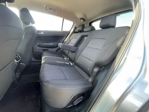 Used 2022 Kia Sportage LX image 17