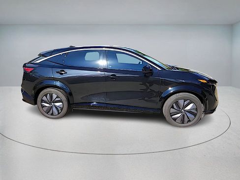 Used 2023 Nissan Ariya FWD image 7