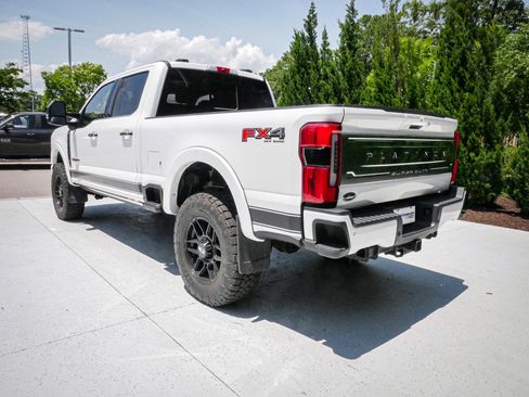 Used 2024 Ford F350 Platinum AWD/4WD image 9