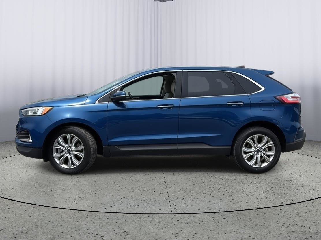 Used 2021 Ford Edge Titanium w/ Cargo Accessory Package FWD image 3