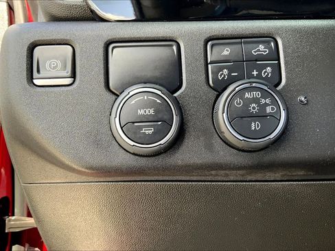 Used 2023 Chevrolet Silverado 1500 LTZ image 33