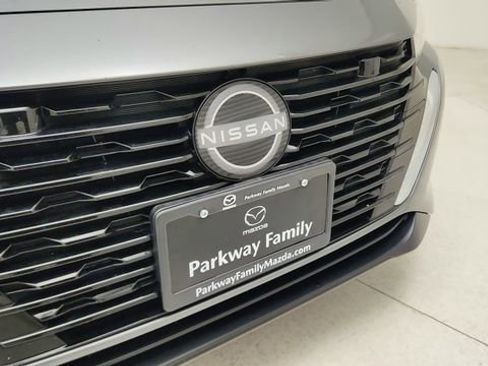Used 2024 Nissan Sentra SV FWD image 12