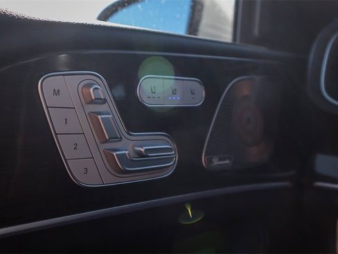 Used 2024 Mercedes-Benz GLE 350 4MATIC w/ 3rd Row Seat Package image 19