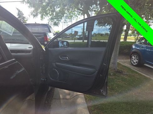 Used 2021 Honda HR-V EX-L image 44