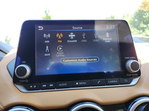 Used 2023 Nissan Sentra SV w/ SV Premium Package FWD image 16
