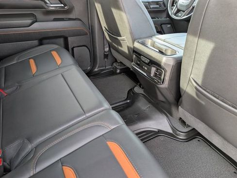 Used 2024 GMC Sierra 2500 AT4 w/ AT4 Premium Plus Package image 20