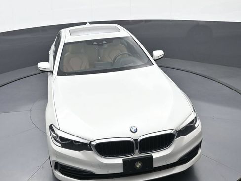 Used 2018 BMW 530i xDrive AWD/4WD image 30