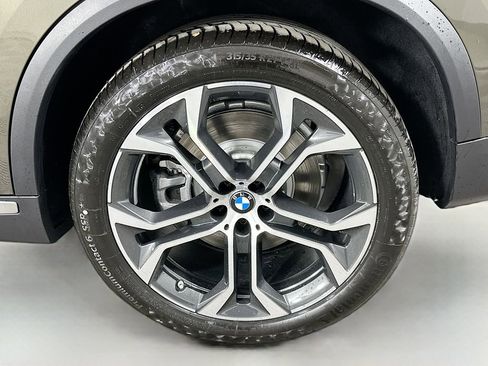 New 2026 BMW X5 xDrive50e w/ Climate Comfort Package image 23
