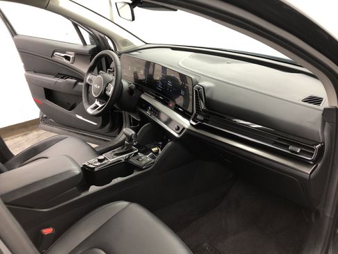 Certified 2023 Kia Sportage EX image 13