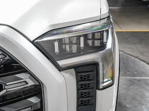 Used 2022 Toyota Tundra Platinum w/ Advanced Package image 8