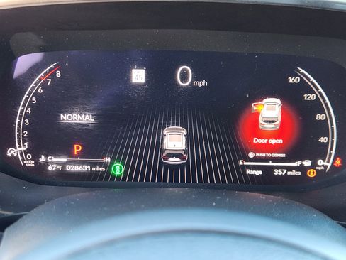 Certified 2023 Acura MDX SH-AWD w/ Technology Package image 10