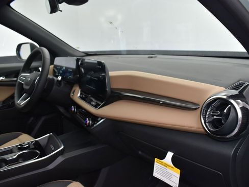 New 2026 Chevrolet Equinox ACTIV image 24