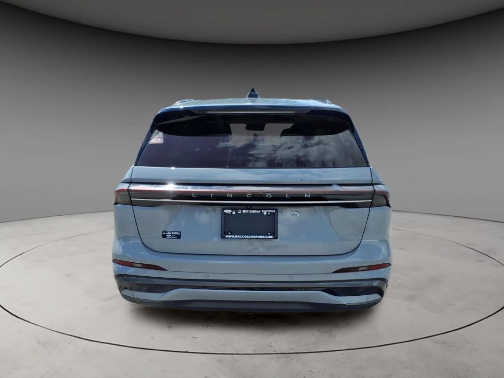New 2026 Lincoln Nautilus Reserve w/ Jet Appearance Package AWD/4WD image 7