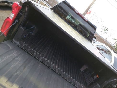 Used 2023 Chevrolet Silverado 1500 RST w/ Z71 Off-Road Package image 14