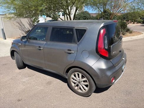 Used 2019 Kia Soul + FWD image 6