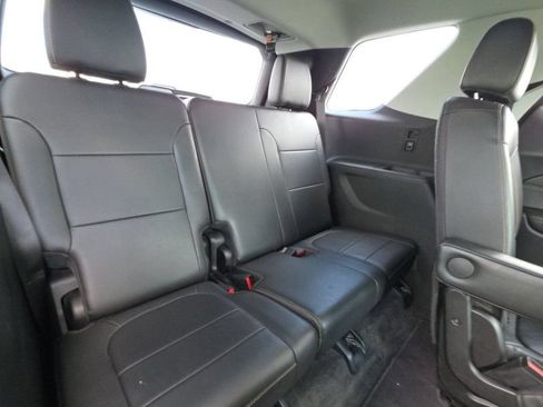 Used 2020 Chevrolet Traverse RS FWD image 9