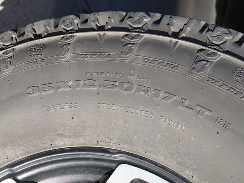 Used 2019 Jeep Wrangler Sport image 43