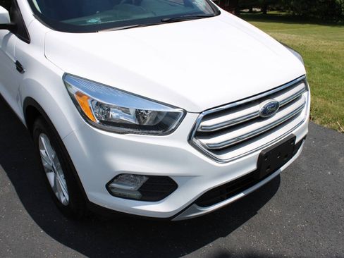 Used 2018 Ford Escape SE AWD/4WD image 4
