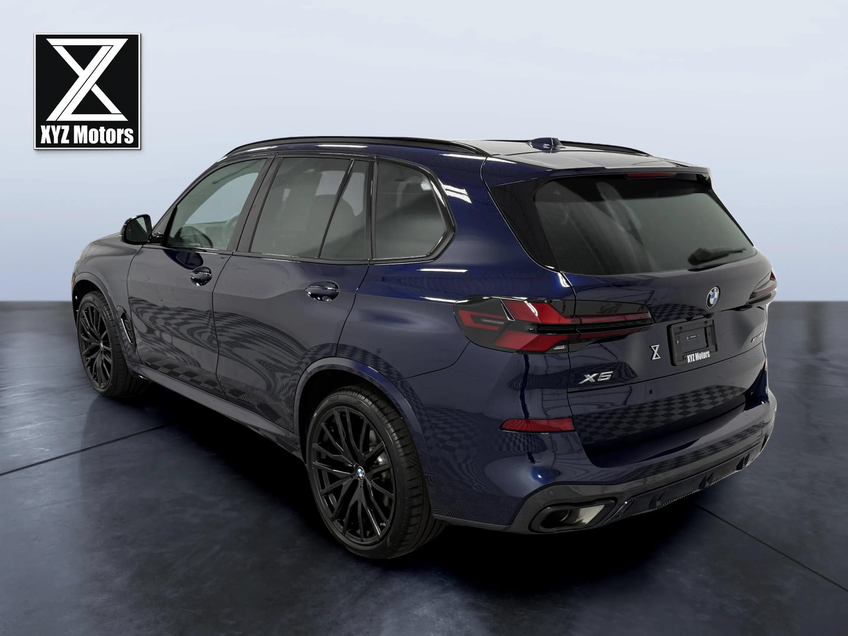Used 2025 BMW X5 xDrive40i w/ Premium Enhanced Package AWD/4WD image 4