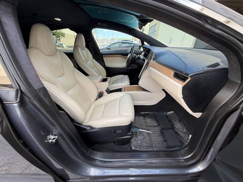 Used 2020 Tesla Model X Performance AWD/4WD image 33