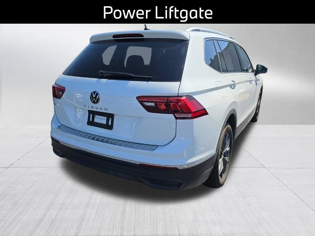 Certified 2023 Volkswagen Tiguan SE FWD image 7