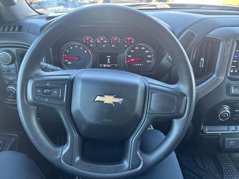 Used 2020 Chevrolet Silverado 1500 Custom w/ Custom Value Package image 14