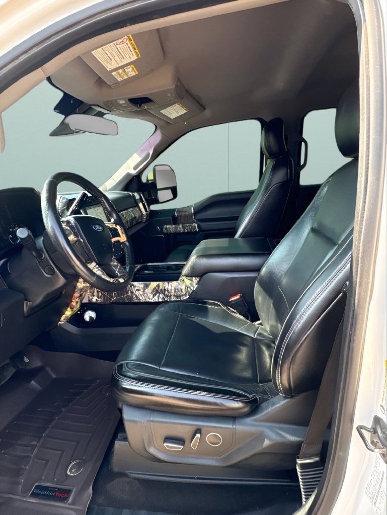 Used 2018 Ford F250 Lariat w/ Lariat Ultimate Package AWD/4WD image 14