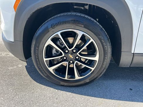 Used 2024 Chevrolet TrailBlazer LT image 59