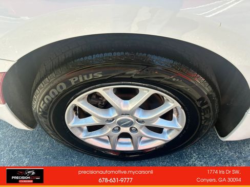 Used 2020 Chrysler Pacifica Touring-L FWD image 29
