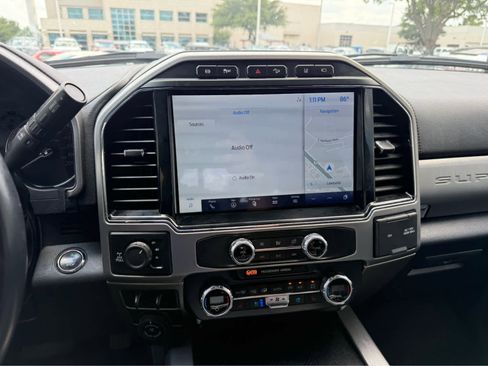 Used 2022 Ford F350 Platinum AWD/4WD image 8