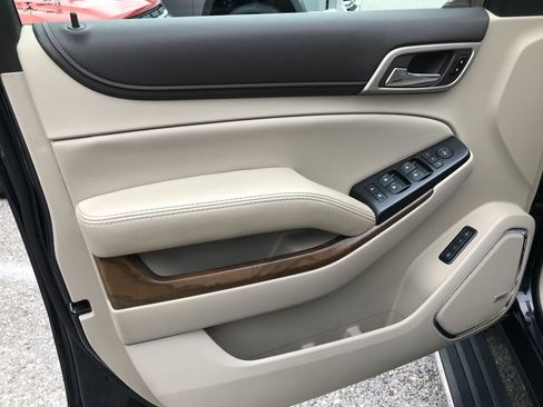 Used 2018 GMC Yukon XL Denali w/ Denali Ultimate Package AWD/4WD image 13