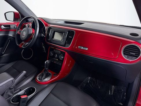 Used 2019 Volkswagen Beetle 2.0T S image 29