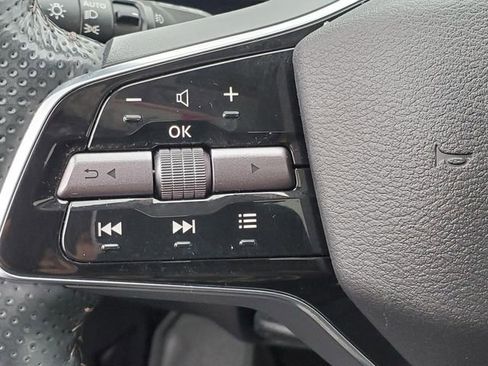 Certified 2023 Nissan Ariya FWD image 20