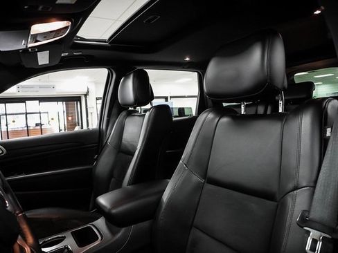 Used 2021 Jeep Grand Cherokee Laredo X image 10