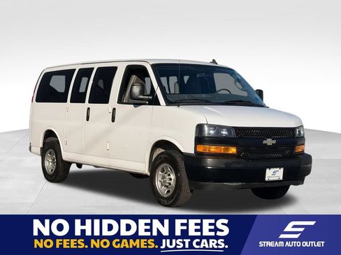 Used 2022 Chevrolet Express 2500 LS RWD image 1