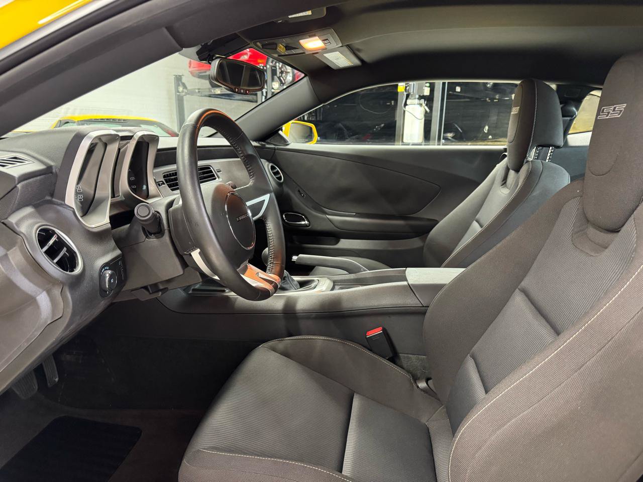 Used 2010 Chevrolet Camaro SS RWD image 30