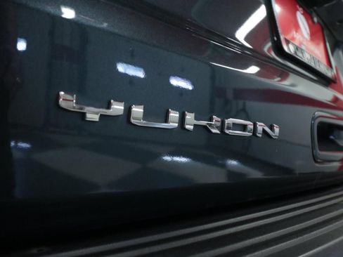 Used 2021 GMC Yukon XL SLT w/ SLT Premium Package AWD/4WD image 30