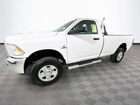 Used 2016 RAM 3500 Tradesman w/ Chrome Appearance Group image 4