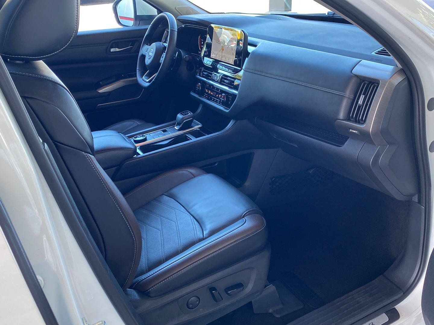 Certified 2023 Nissan Pathfinder Platinum AWD/4WD image 34