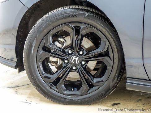 Used 2025 Honda Accord SE image 12