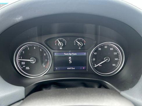 Used 2023 Buick Enclave Essence AWD/4WD image 26