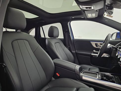 Certified 2025 Mercedes-Benz GLA 250 4MATIC image 15